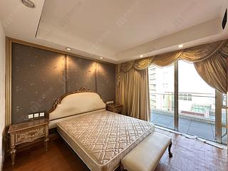 The Peak - Sunshine Villa 04