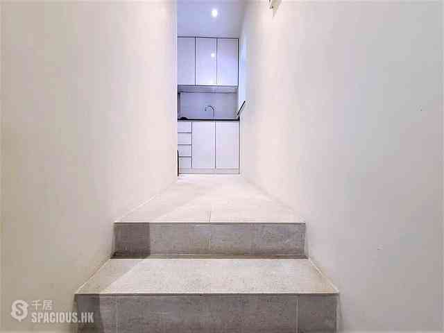 Sheung Wan - Wing Fai Building 05