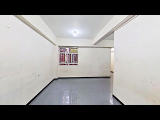Wan Chai - 135, Queen's Road East 07