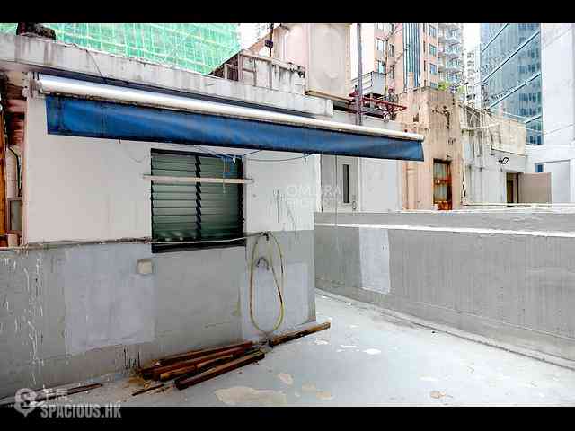 Wan Chai - 135, Queen's Road East 18