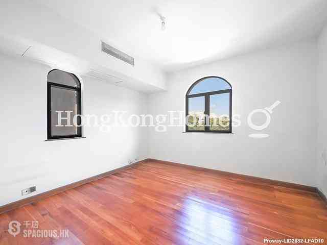 Chung Hom Kok - Casa Del Sol 10