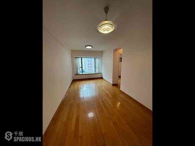 Sheung Wan - Queen's Terrace Block 3 02