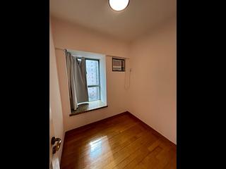 Sheung Wan - Queen's Terrace Block 3 05
