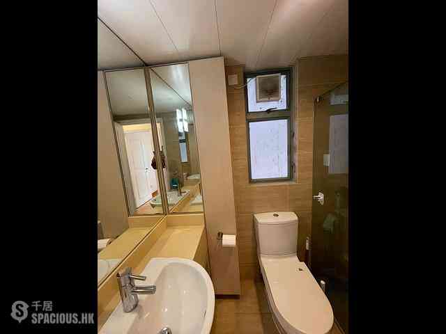 Sheung Wan - Queen's Terrace Block 3 06