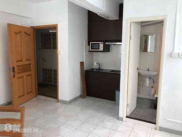 Sheung Wan - 15-17, Mercer Street 01