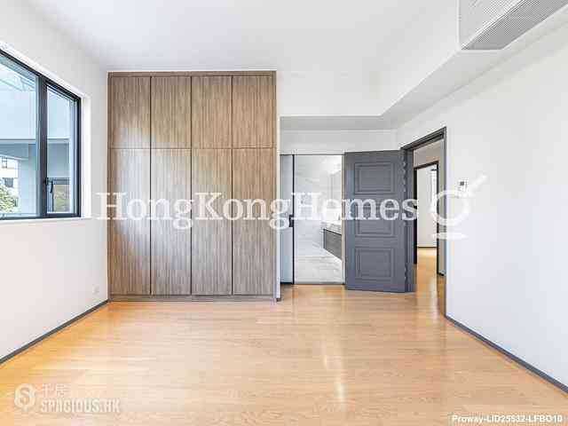Repulse Bay - South Bay Villas 07