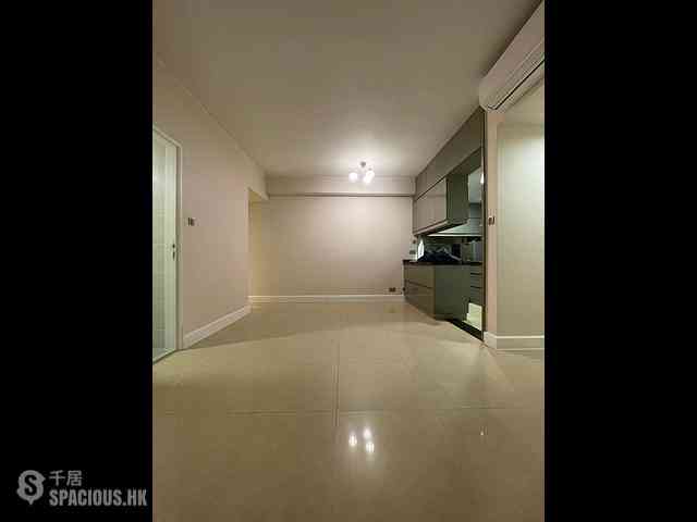 Lohas Park - Lohas Park Phase 1 The Capitol Tower 6 04