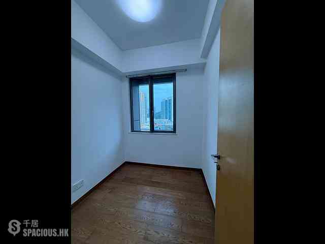 Tseung Kwan O - The Papillons Block 7 03