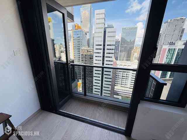 Wan Chai - L' Wanchai 02