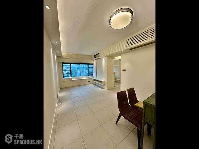 West Kowloon - Sorrento 01