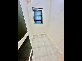 West Kowloon - Sorrento 05
