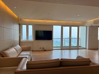The Peak - Villa Verde Block A 02