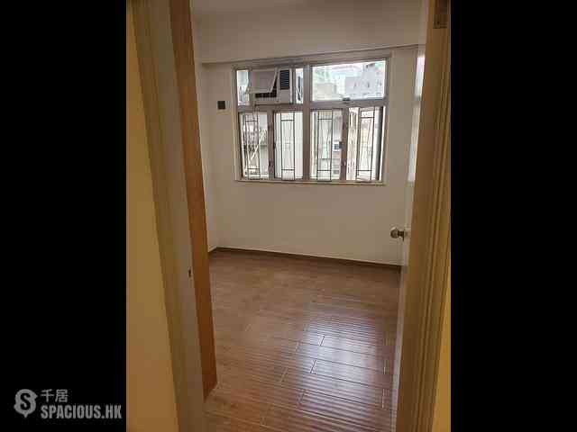 Sai Ying Pun - Sing Fai Building 03