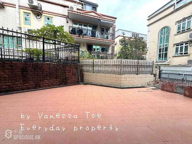 Sai Kung - Ho Chung New Village 01