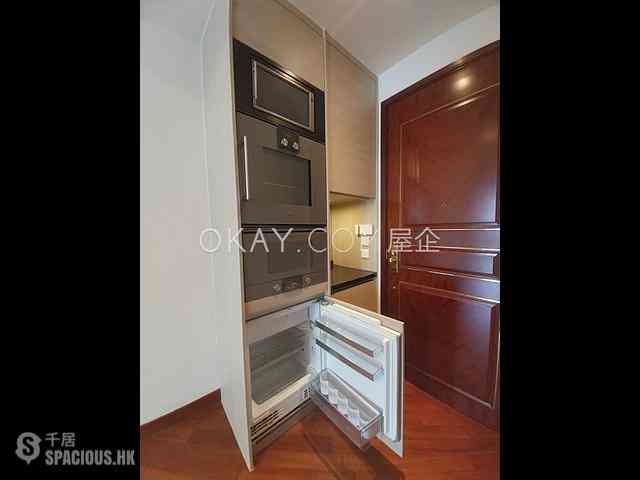 Wan Chai - The Avenue Phase 2 Block 3 06
