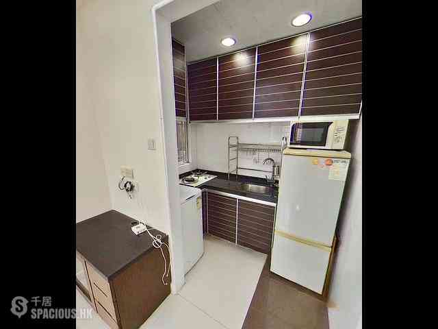 Wan Chai - Hing Bong Mansion 02