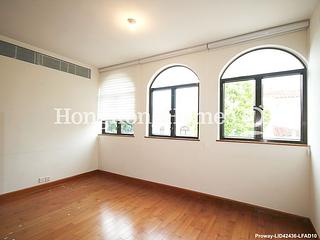Chung Hom Kok - Casa Del Sol 05