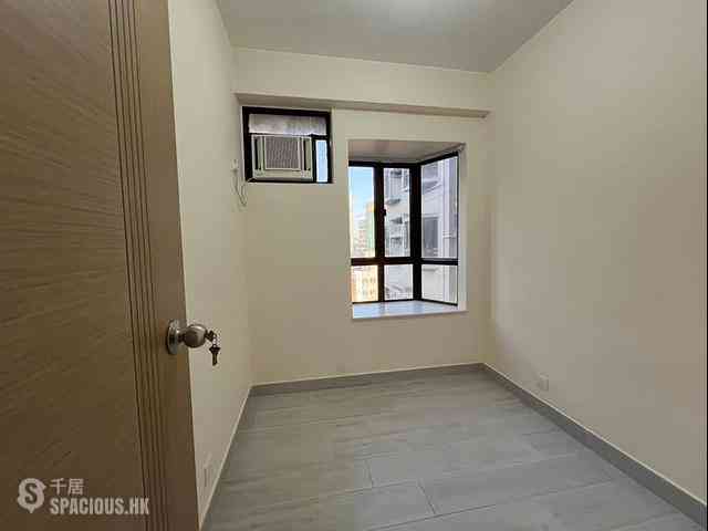 Sai Ying Pun - Kwong Fung Terrace 07