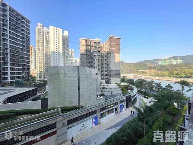 Tseung Kwan O - Monterey Block 9B 01