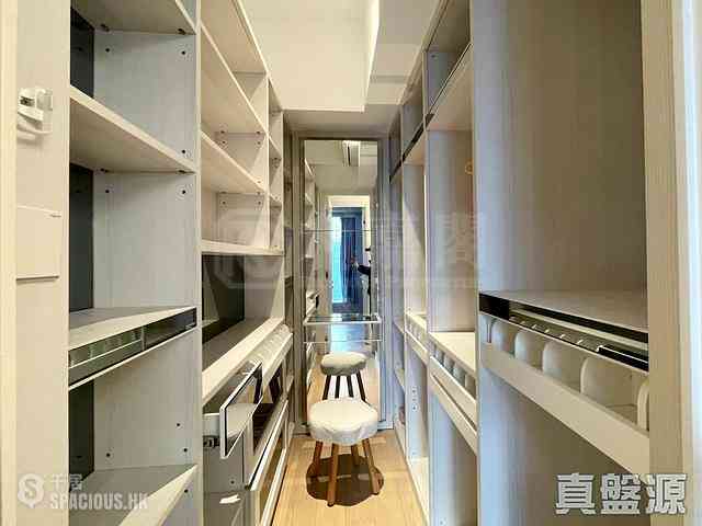 Tseung Kwan O - Monterey Block 9B 05