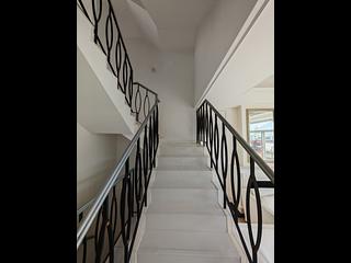 Ting Kok - The Beverly Hills Phase 1 Boulevard du Lac (Sixth Avenue) 05
