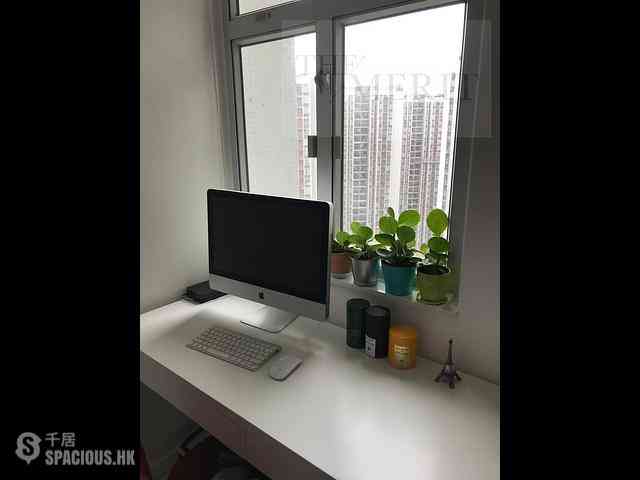 Tai Koo Shing - Tai Koo Shing Sing Fai Terrace Kam Sing Mansion 04