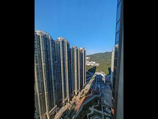 Lohas Park - Lohas Park Phase 11C Villa Garda II Tower 2A 13