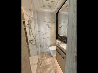 Lohas Park - Lohas Park Phase 11C Villa Garda II Tower 2A 16