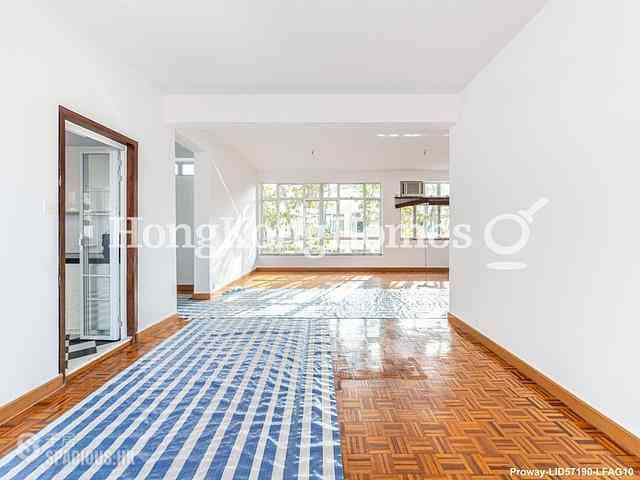 Pok Fu Lam - Bisney Villas 03