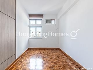 Pok Fu Lam - Bisney Villas 06