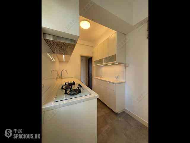 Tai Hang - Kan Oke House 01