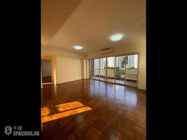 Tai Hang - Kan Oke House 05
