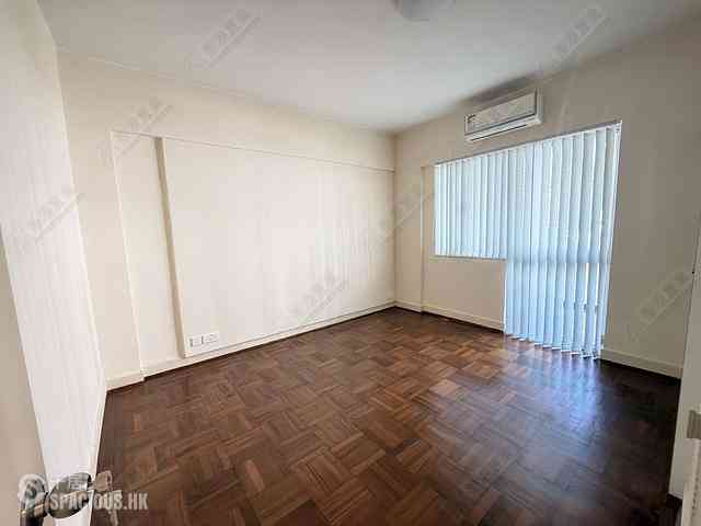 Tai Hang - Kan Oke House 14