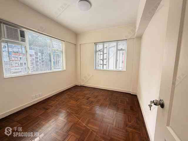 Tai Hang - Kan Oke House 15
