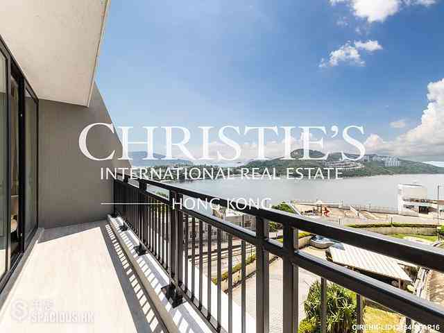 Chung Hom Kok - Pinewaver Villas 07