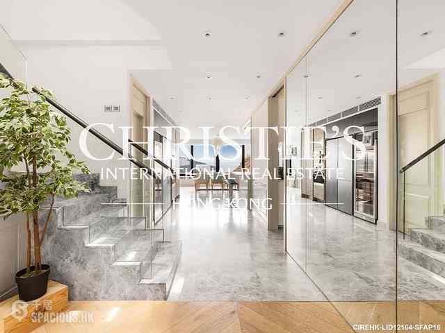 Chung Hom Kok - Pinewaver Villas 01