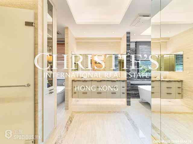 Chung Hom Kok - Pinewaver Villas 10