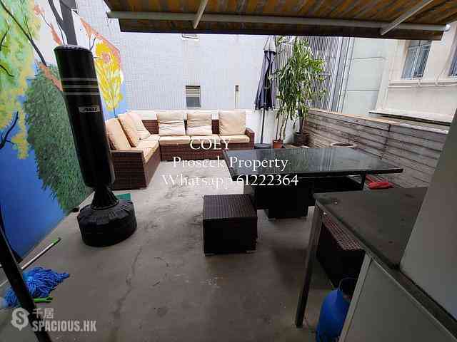 Central - 41-43, Gough Street 01