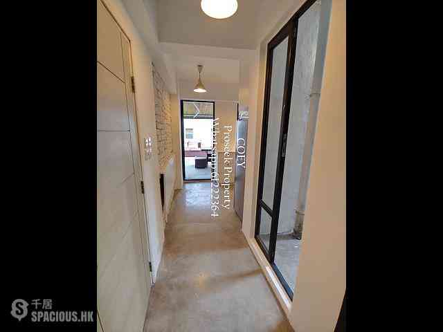 Central - 41-43, Gough Street 12