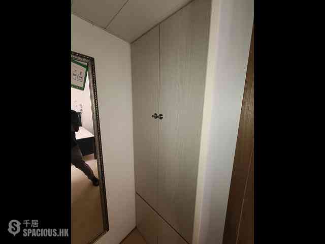 Wan Chai - Sing Kong Building 08