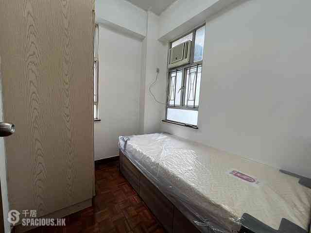 Wan Chai - Eastman Court 05