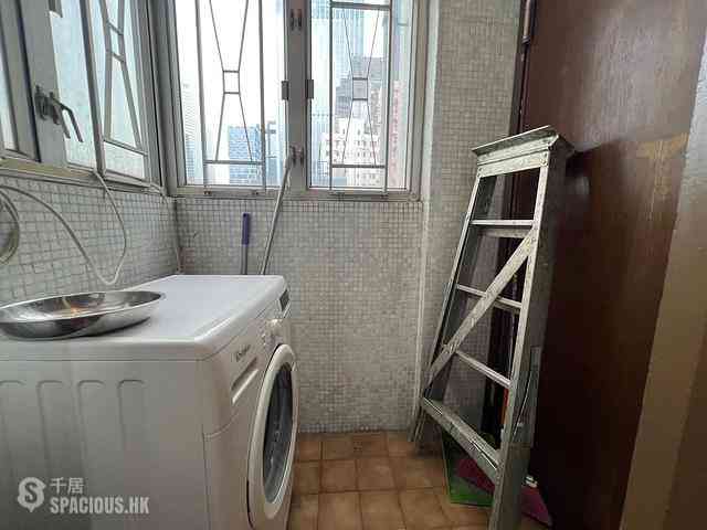 Wan Chai - Eastman Court 10