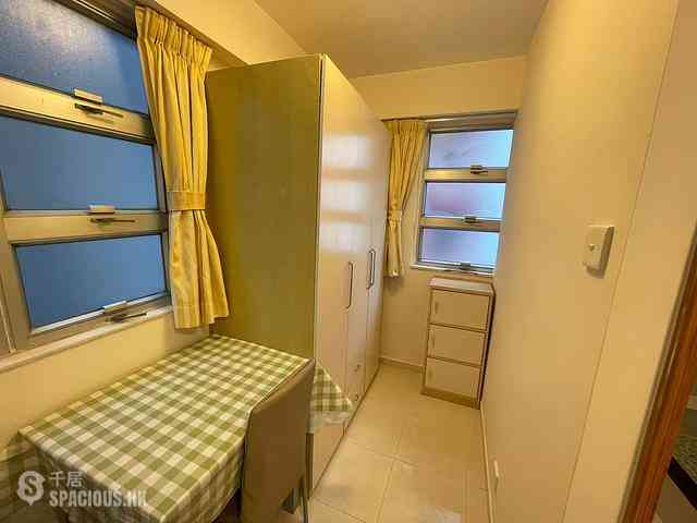 Wan Chai - Lee Loy Building 04