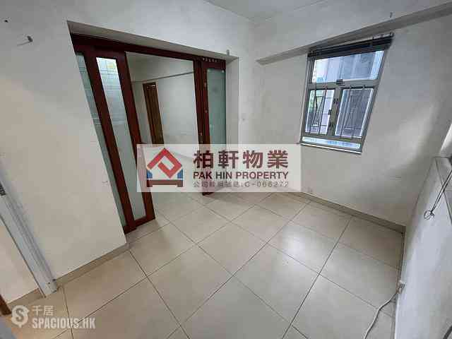 Quarry Bay - Lai Wah Mansion 05