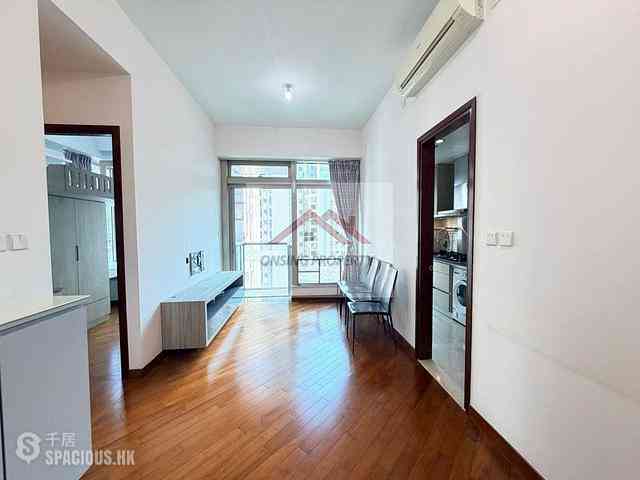 Wan Chai - The Avenue Phase 2 Block 1 01