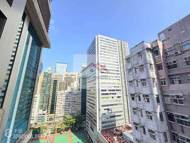 Wan Chai - The Avenue Phase 2 Block 1 04