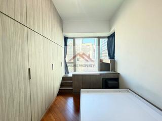 Wan Chai - The Avenue Phase 2 Block 1 06