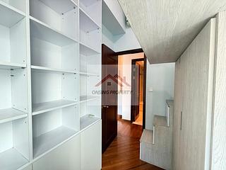 Wan Chai - The Avenue Phase 2 Block 1 09