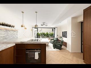 Stubbs Road - The Notting Hill 03