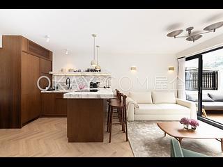 Stubbs Road - The Notting Hill 04